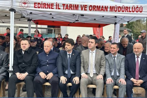 Yerli̇ Hi̇bri̇t Ayçi̇çeği̇ Tohumu Eki̇li̇şleri̇ni̇ Arttırma Projesi̇ Töreni̇